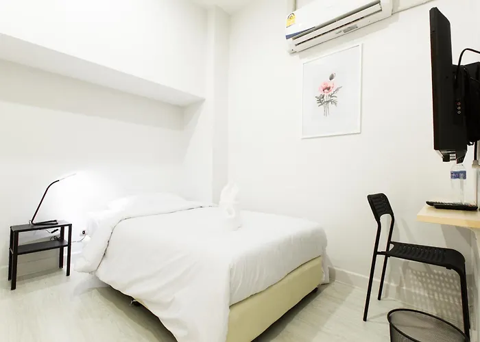 Metro Hotel