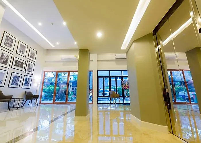 Metro Hotel 3*