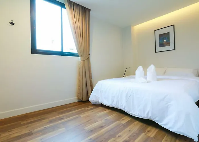 Metro Hotel 3*